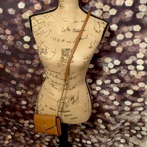 Michael Kors Crossbody Wallet in Color Luggage